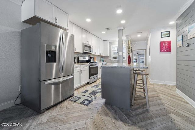 17751 Panama City Beach Parkway 2E, Panama City Beach, FL 32413