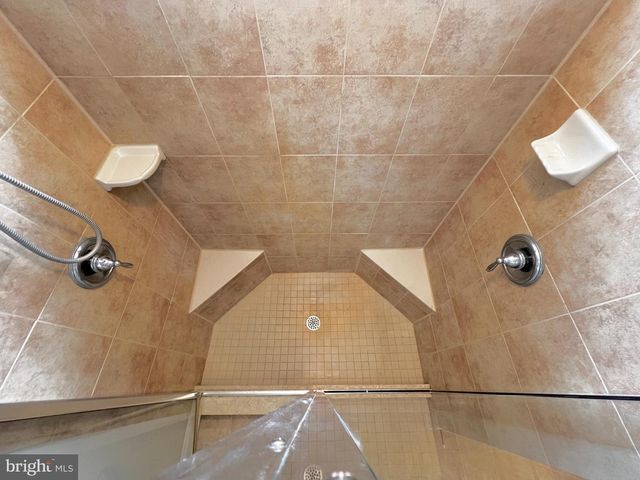 6870 DESALES PL, Hughesville, MD 20637
