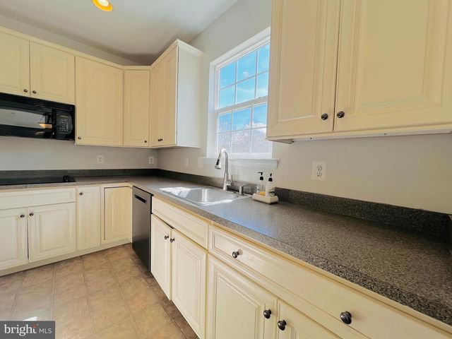 6870 DESALES PL, Hughesville, MD 20637