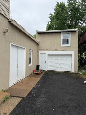 5 2Nd St, Raritan Boro, NJ 08869