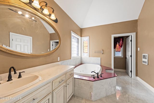 476 Nona Street, Breaux Bridge, LA 70517