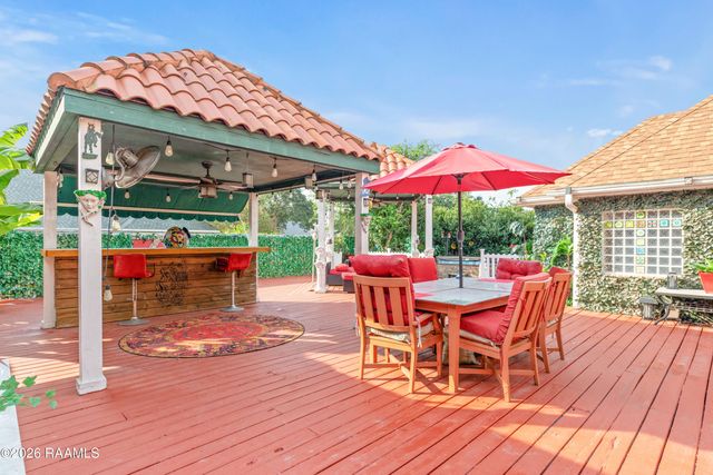 476 Nona Street, Breaux Bridge, LA 70517