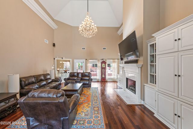 476 Nona Street, Breaux Bridge, LA 70517
