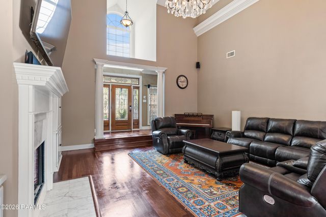 476 Nona Street, Breaux Bridge, LA 70517