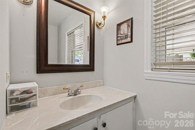 1339 Carmen Lane, Gastonia, NC 28054