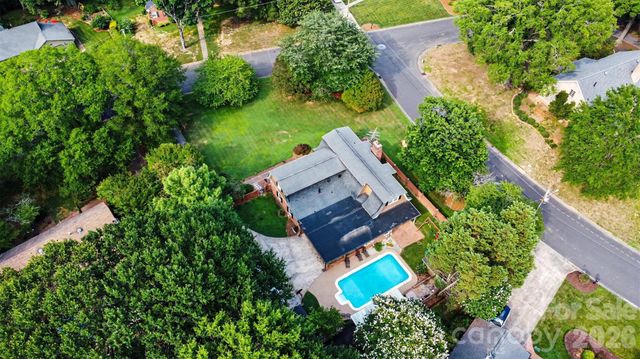 1339 Carmen Lane, Gastonia, NC 28054