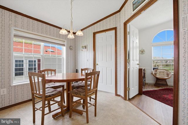 351 FARM LN, North Wales, PA 19454