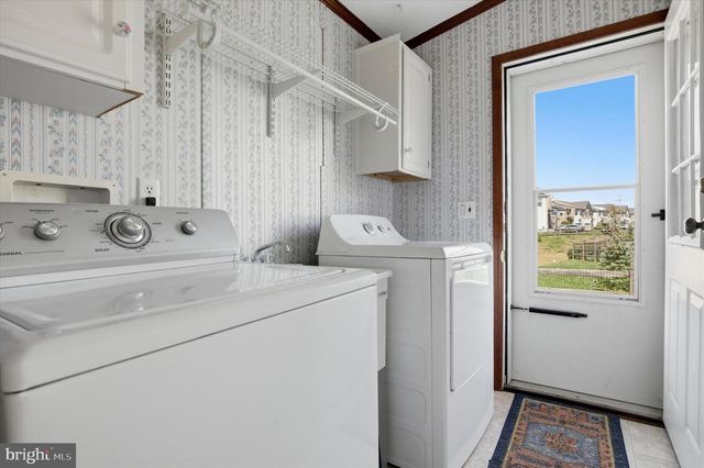 351 FARM LN, North Wales, PA 19454