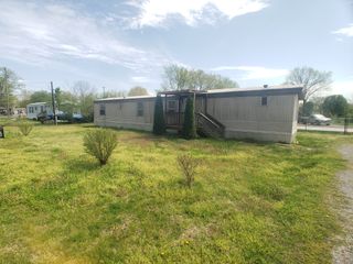 1093 Moss Trl, La Vergne, TN 37086