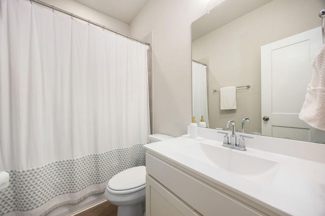 21622 Wave Hollow Drive, Cypress, TX 77433