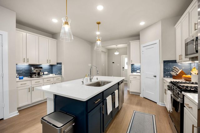 21622 Wave Hollow Drive, Cypress, TX 77433