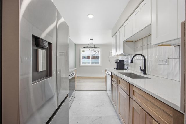 821 7th Avenue N, Fargo, ND 58102