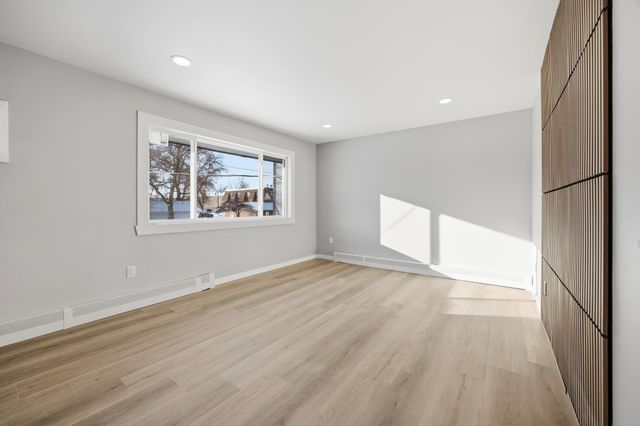 821 7th Avenue N, Fargo, ND 58102