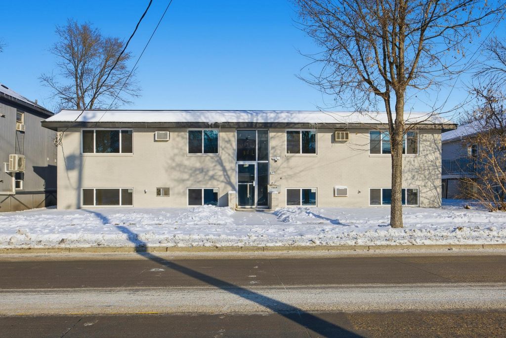 821 7th Avenue N, Fargo, ND 58102