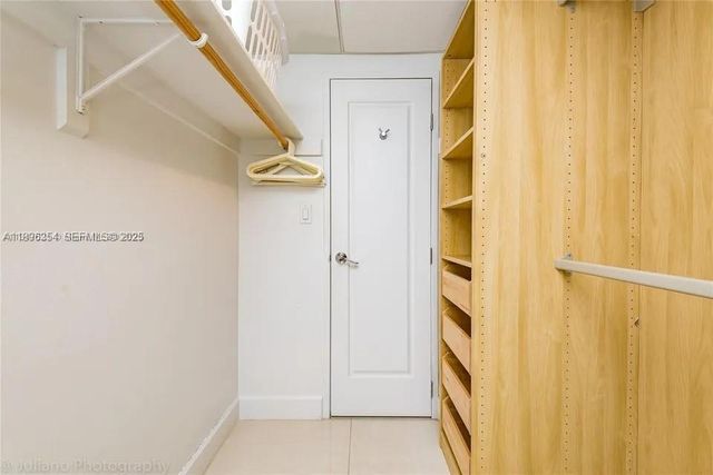 3901 S Ocean Drive 2H, Hollywood, FL 33019