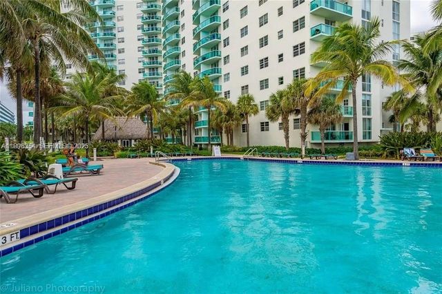 3901 S Ocean Drive 2H, Hollywood, FL 33019