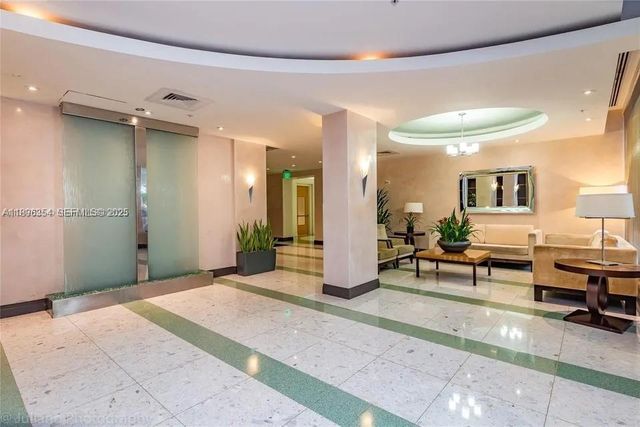 3901 S Ocean Drive 2H, Hollywood, FL 33019