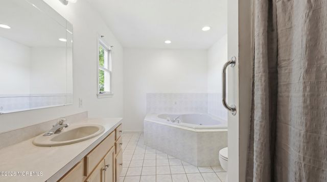 1240 8th Avenue, Toms River, NJ 08757