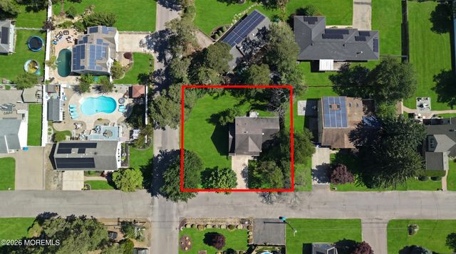 1240 8th Avenue, Toms River, NJ 08757