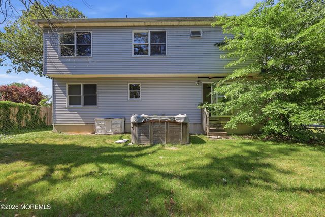1240 8th Avenue, Toms River, NJ 08757