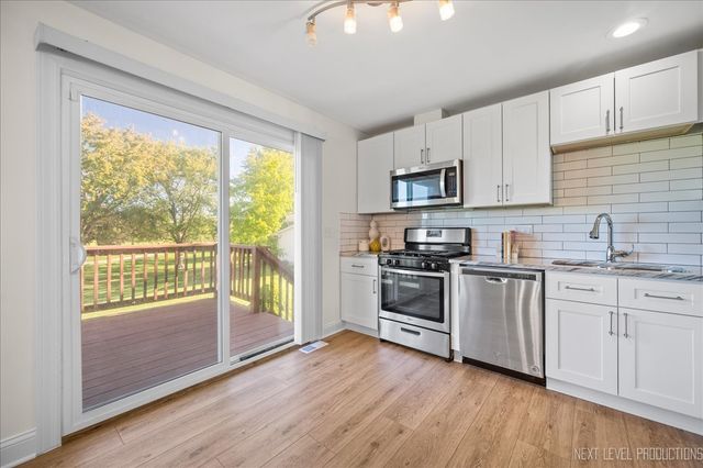 5628 Crestwood Road, Matteson, IL 60443