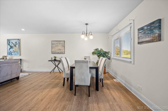 5628 Crestwood Road, Matteson, IL 60443