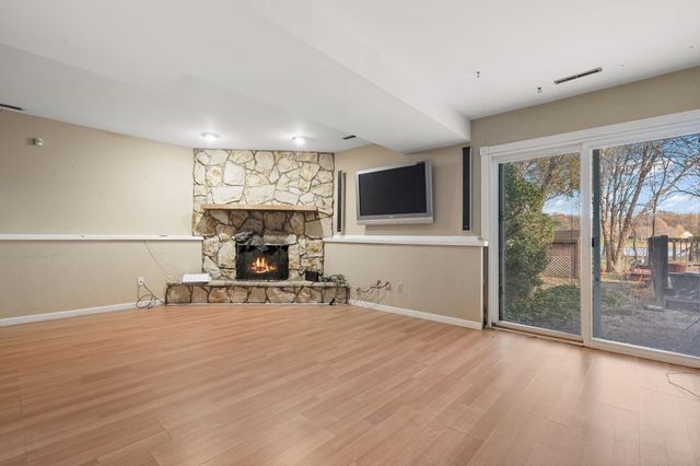 1586 Sunnyslope Drive, Crown Point, IN 46307