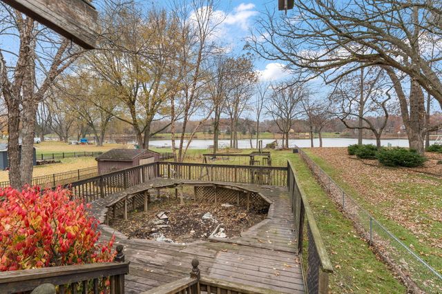 1586 Sunnyslope Drive, Crown Point, IN 46307