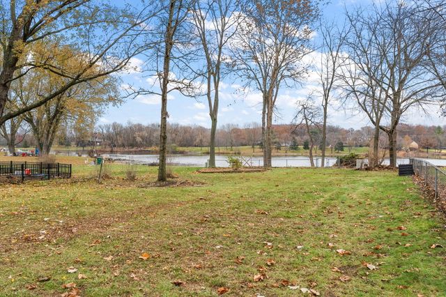 1586 Sunnyslope Drive, Crown Point, IN 46307