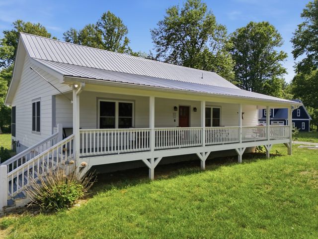 87 Laughing Waters Lane, Hayesville, NC 28904