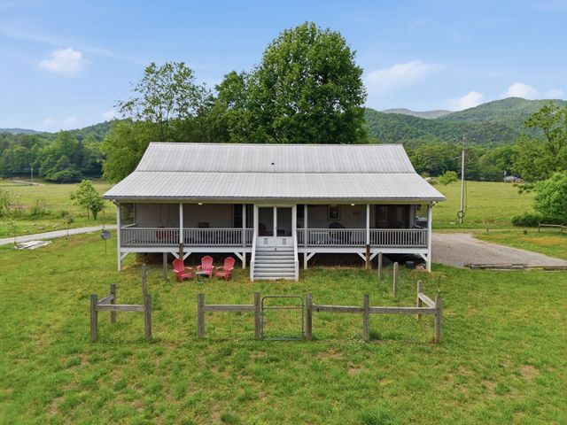 87 Laughing Waters Lane, Hayesville, NC 28904