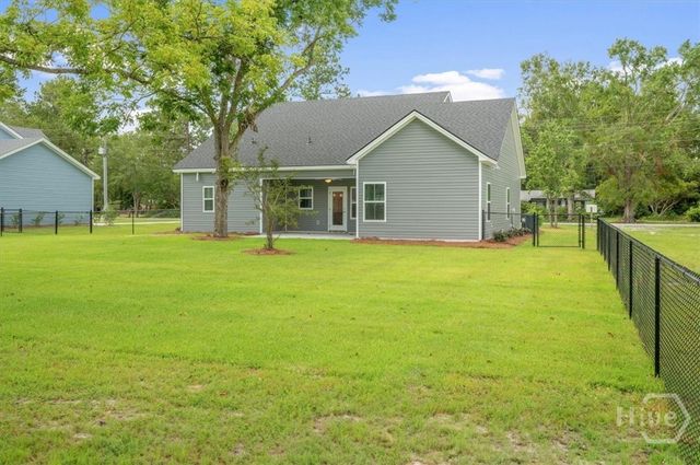 109 Ennis Road, Pembroke, GA 31321