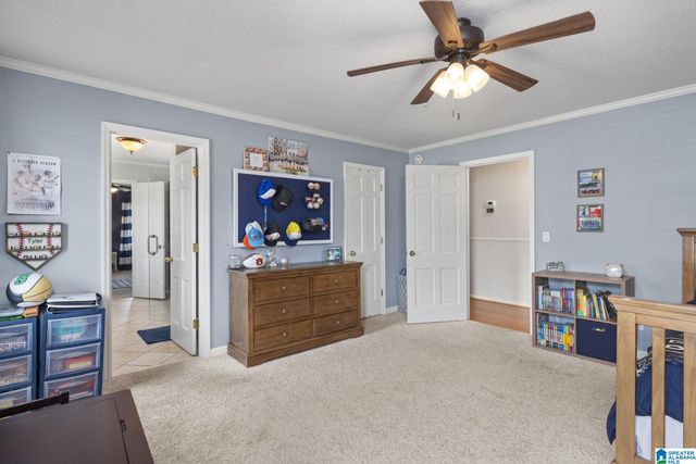 1712 WOODLAND STREET, Cullman, AL 35055