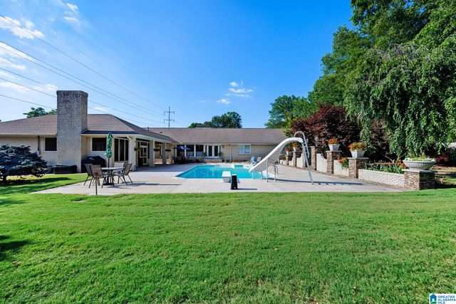 1712 WOODLAND STREET, Cullman, AL 35055