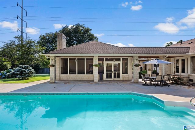 1712 WOODLAND STREET, Cullman, AL 35055