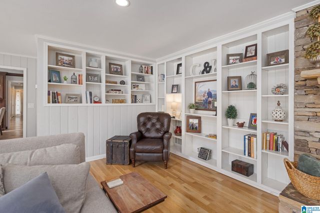 1712 WOODLAND STREET, Cullman, AL 35055