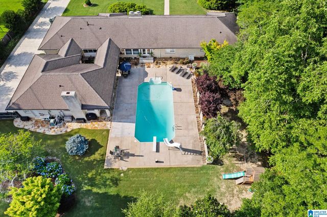 1712 WOODLAND STREET, Cullman, AL 35055