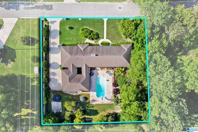 1712 WOODLAND STREET, Cullman, AL 35055