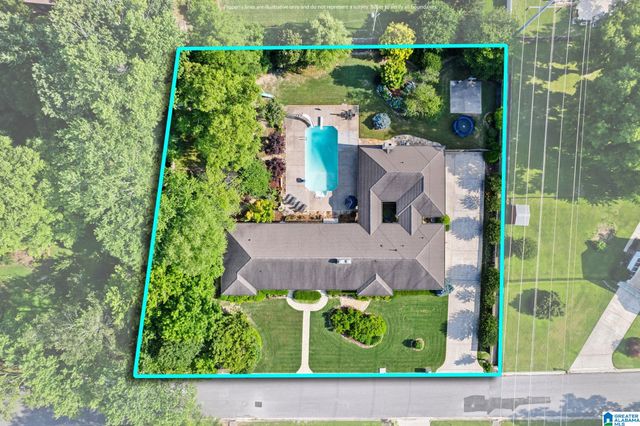 1712 WOODLAND STREET, Cullman, AL 35055