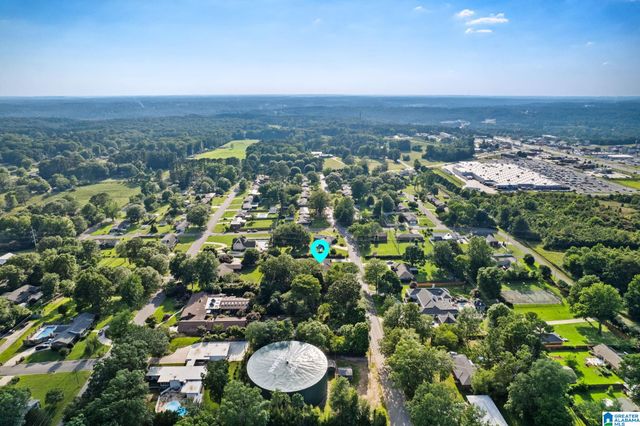 1712 WOODLAND STREET, Cullman, AL 35055