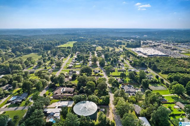 1712 WOODLAND STREET, Cullman, AL 35055