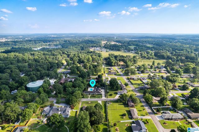 1712 WOODLAND STREET, Cullman, AL 35055