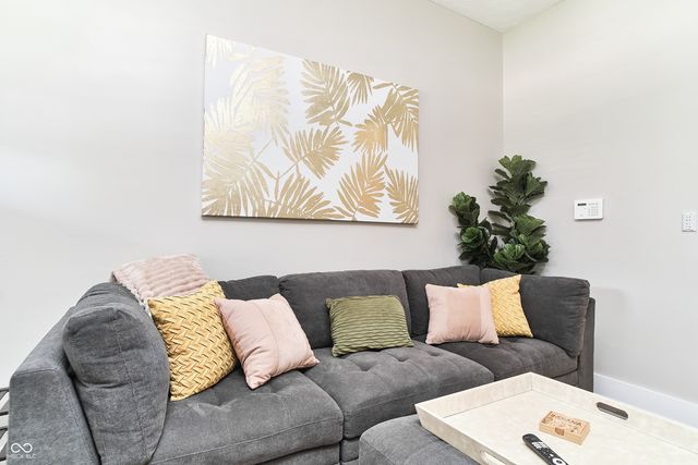 1435 S Alabama Street, Indianapolis, IN 46225