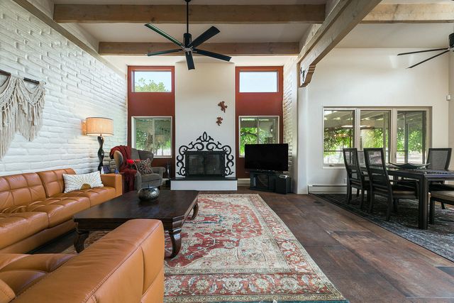 257 Camino De Lucia, Corrales, NM 87048