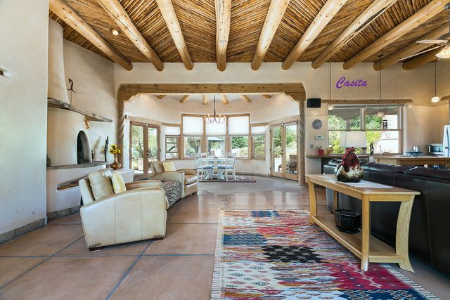 257 Camino De Lucia, Corrales, NM 87048