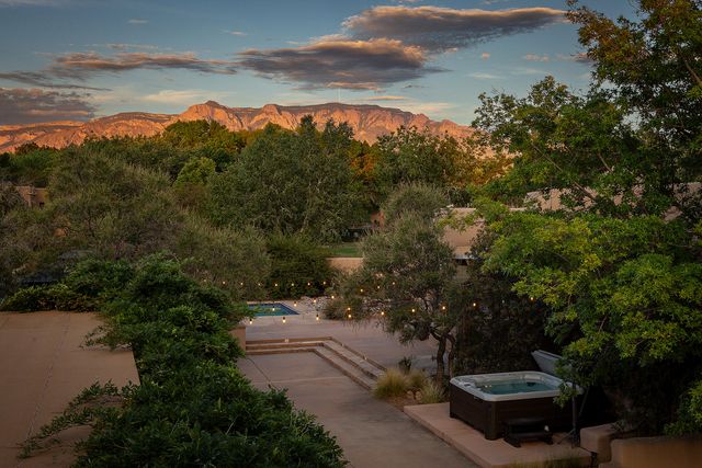 257 Camino De Lucia, Corrales, NM 87048