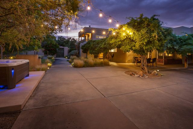 257 Camino De Lucia, Corrales, NM 87048