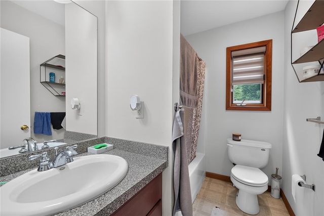 1119 Mink Court, Bushkill, PA 18324