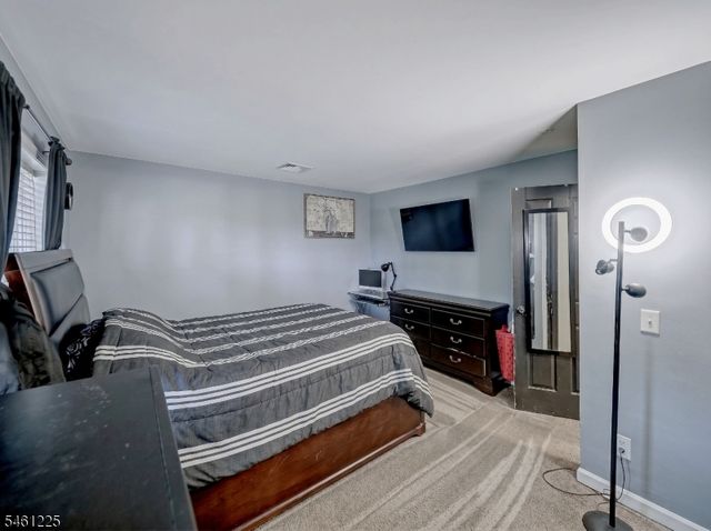 404 Lyndale St, Phillipsburg Town, NJ 08865