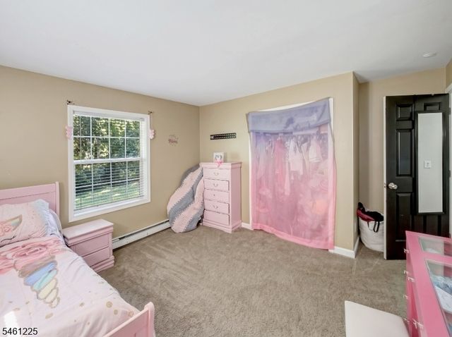 404 Lyndale St, Phillipsburg Town, NJ 08865